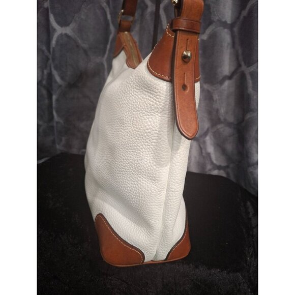 Dooney & Bourke White Peeble Grain Leather Hobo Shoulder Bag - Picture 4 of 8